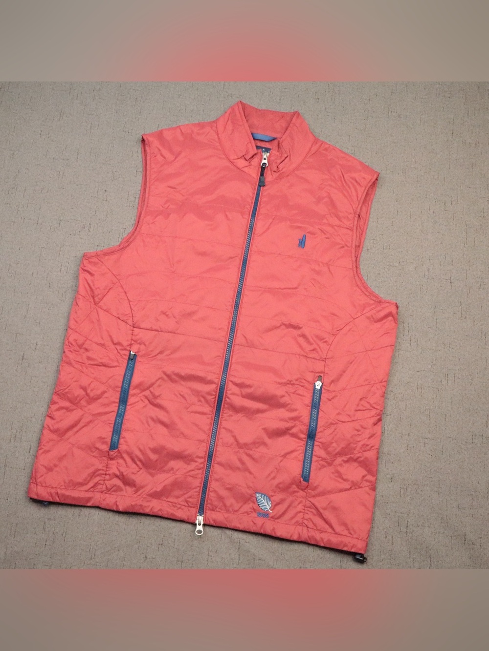 Johnnie-O Malibu Red Quilted Full Zip Vest Men's Size Medium M 100% Nylon⁠